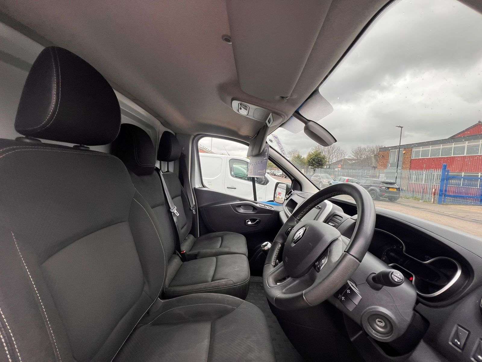 2021 RENAULT TRAFIC 2021 RENAULT TRAFIC