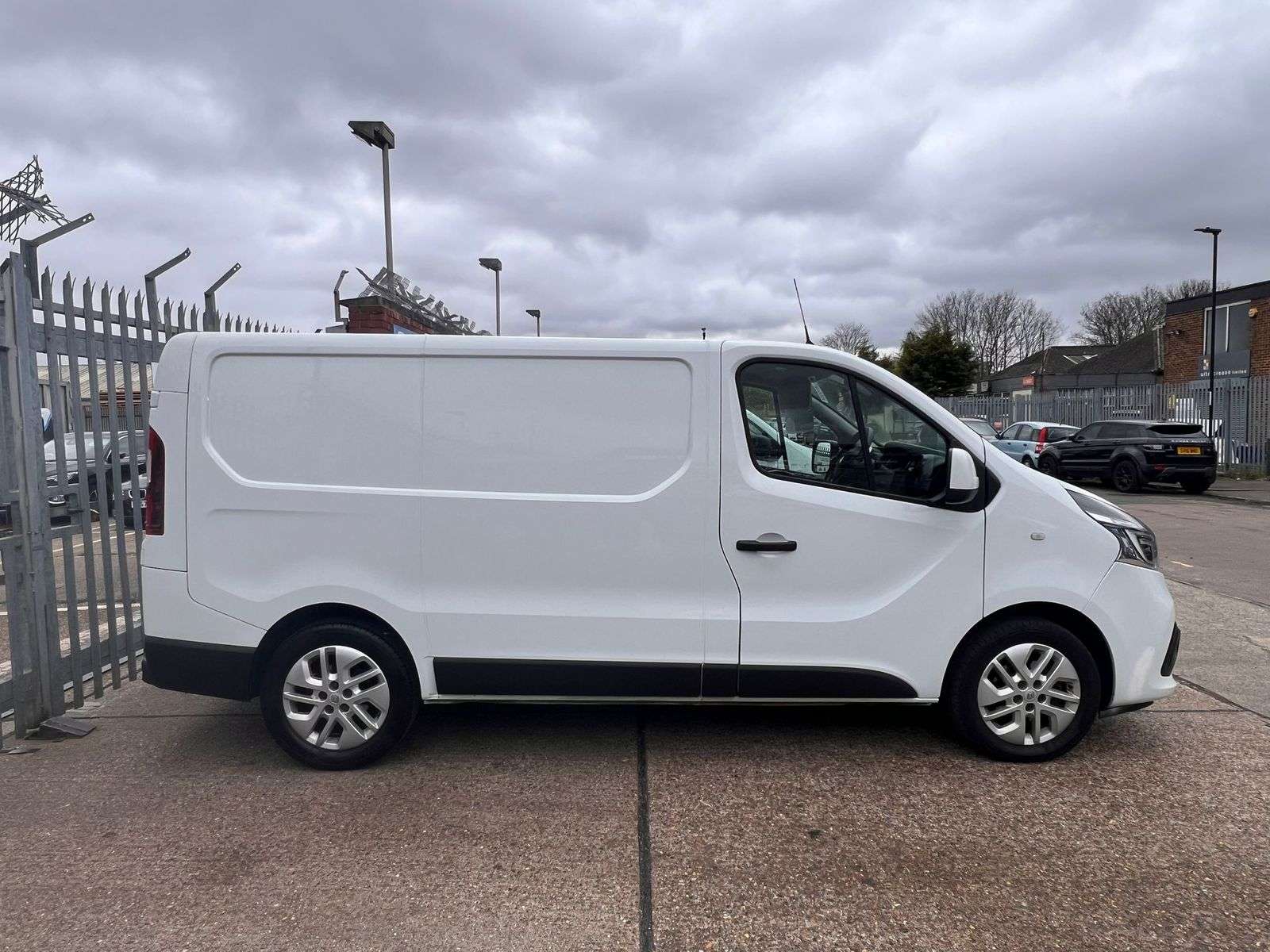 2021 RENAULT TRAFIC 2021 RENAULT TRAFIC