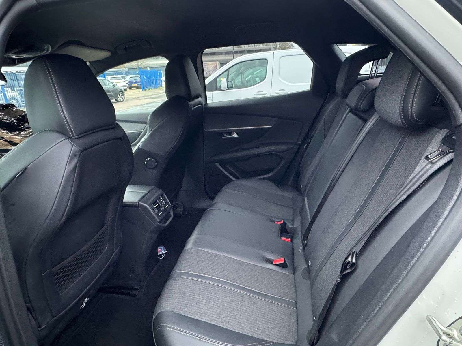 2019 PEUGEOT 3008 2019 PEUGEOT 3008