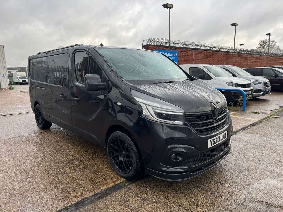 Check out this Renault Trafic 2020 Diesel Automatic