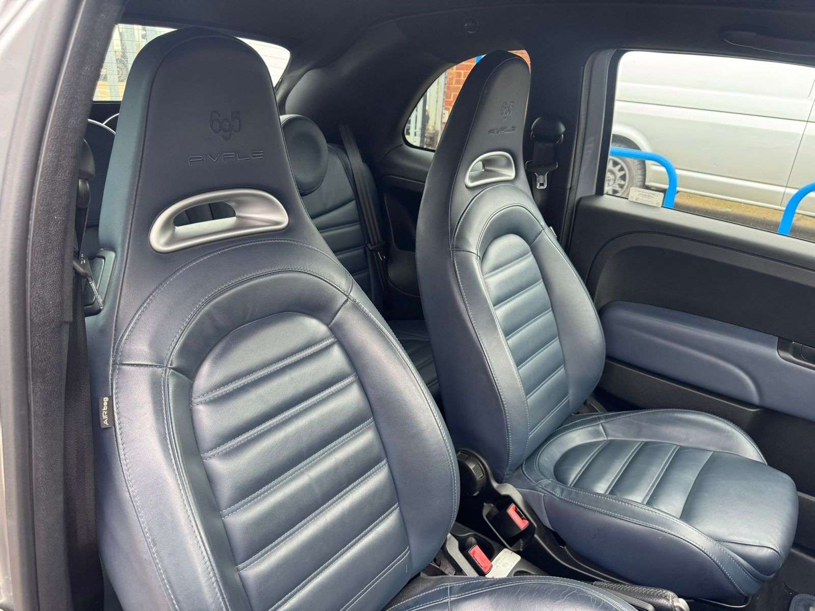 2018 ABARTH 695 2018 ABARTH 695