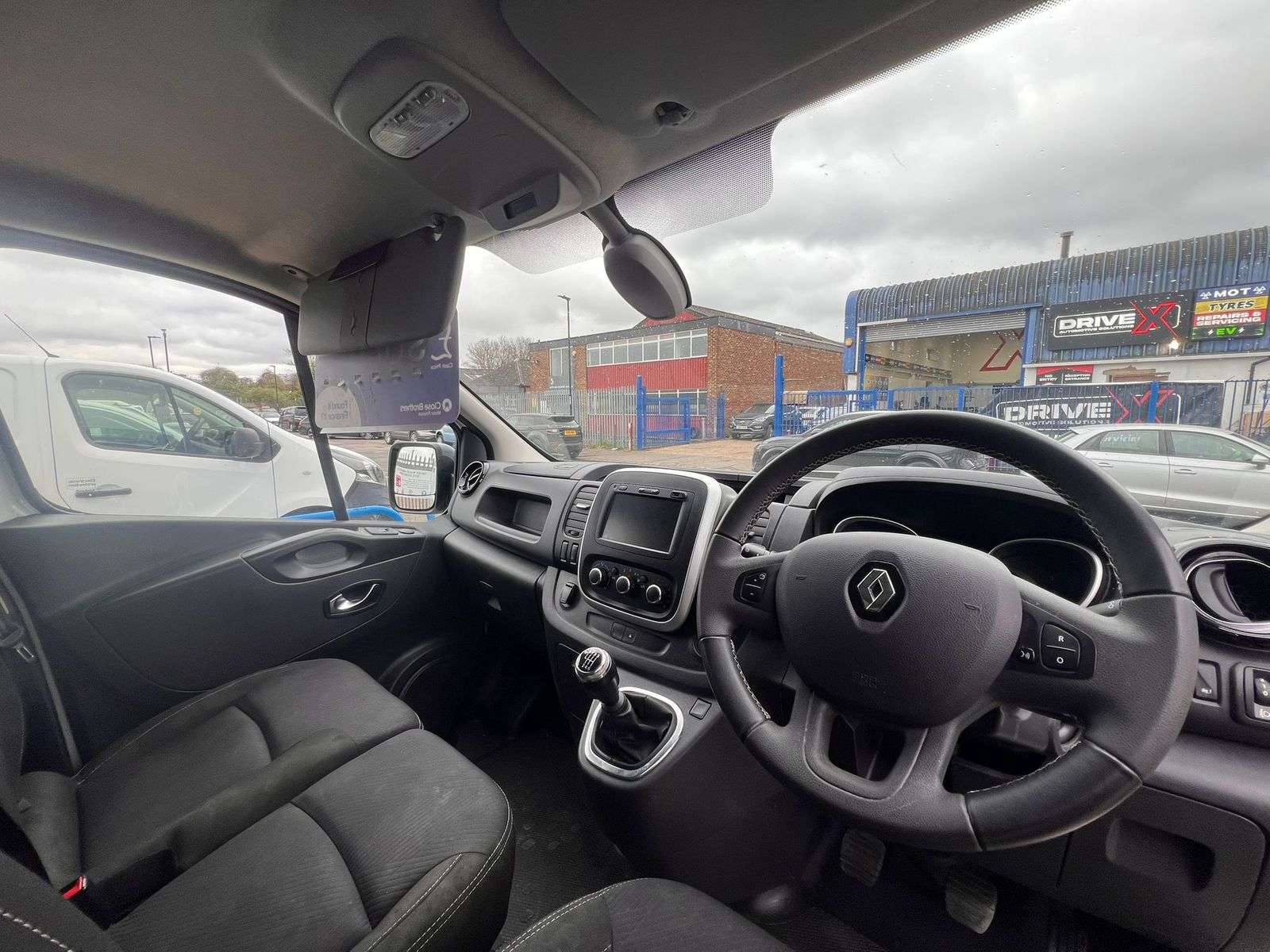 2021 RENAULT TRAFIC 2021 RENAULT TRAFIC