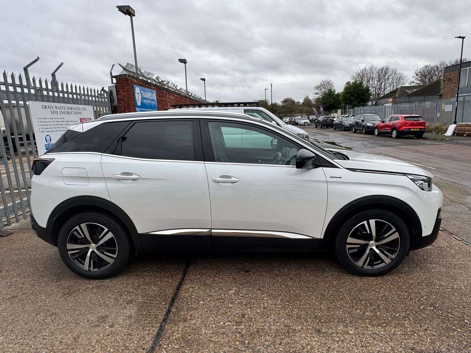 2019 PEUGEOT 3008 2019 PEUGEOT 3008