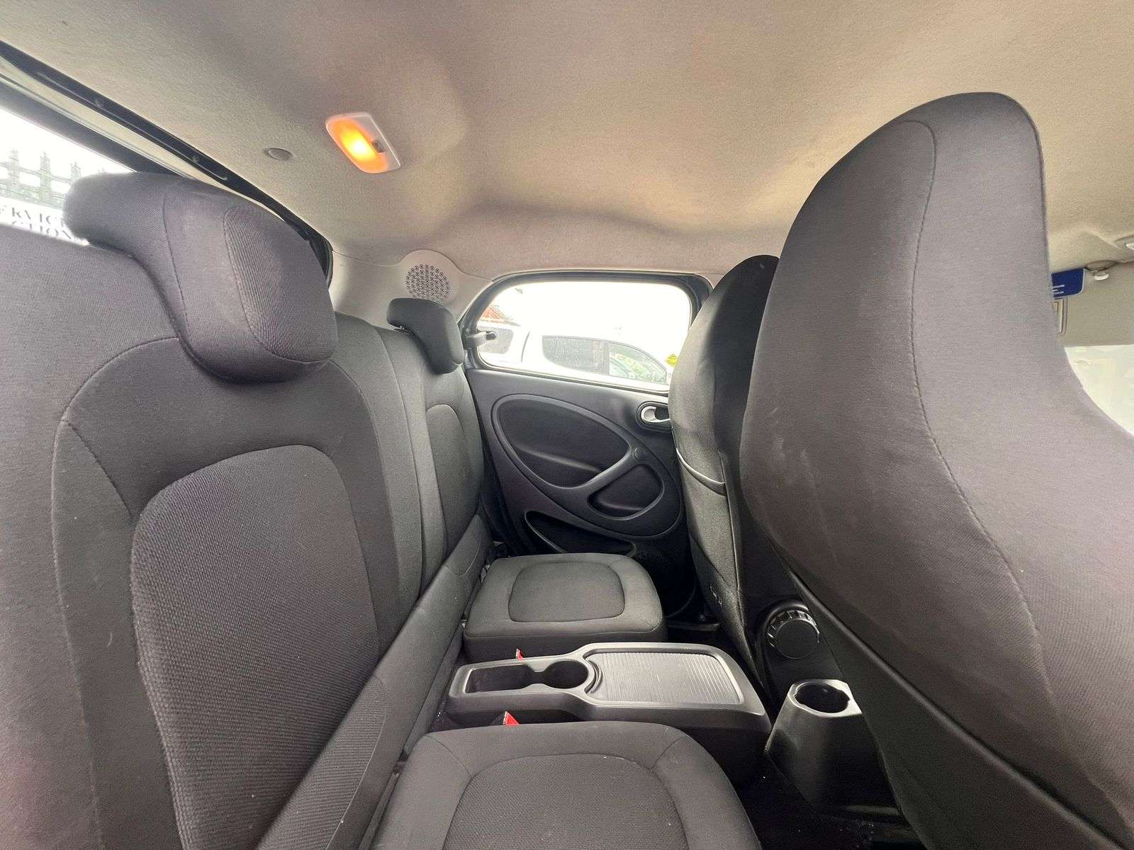 2018 SMART FORFOUR 2018 SMART FORFOUR