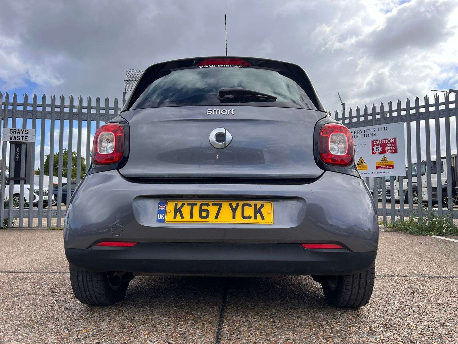 2018 SMART FORFOUR 2018 SMART FORFOUR