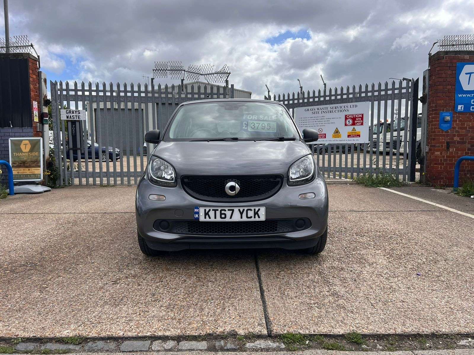 A 2018 SMART FORFOUR 1.0 Passion Hatchback 5dr Petrol Manual Euro 6 (s/s) (71 ps) A 2018 SMART FORFOUR 1.0 Passion Hatchback 5dr Petrol Manual Euro 6 (s/s) (71 ps)