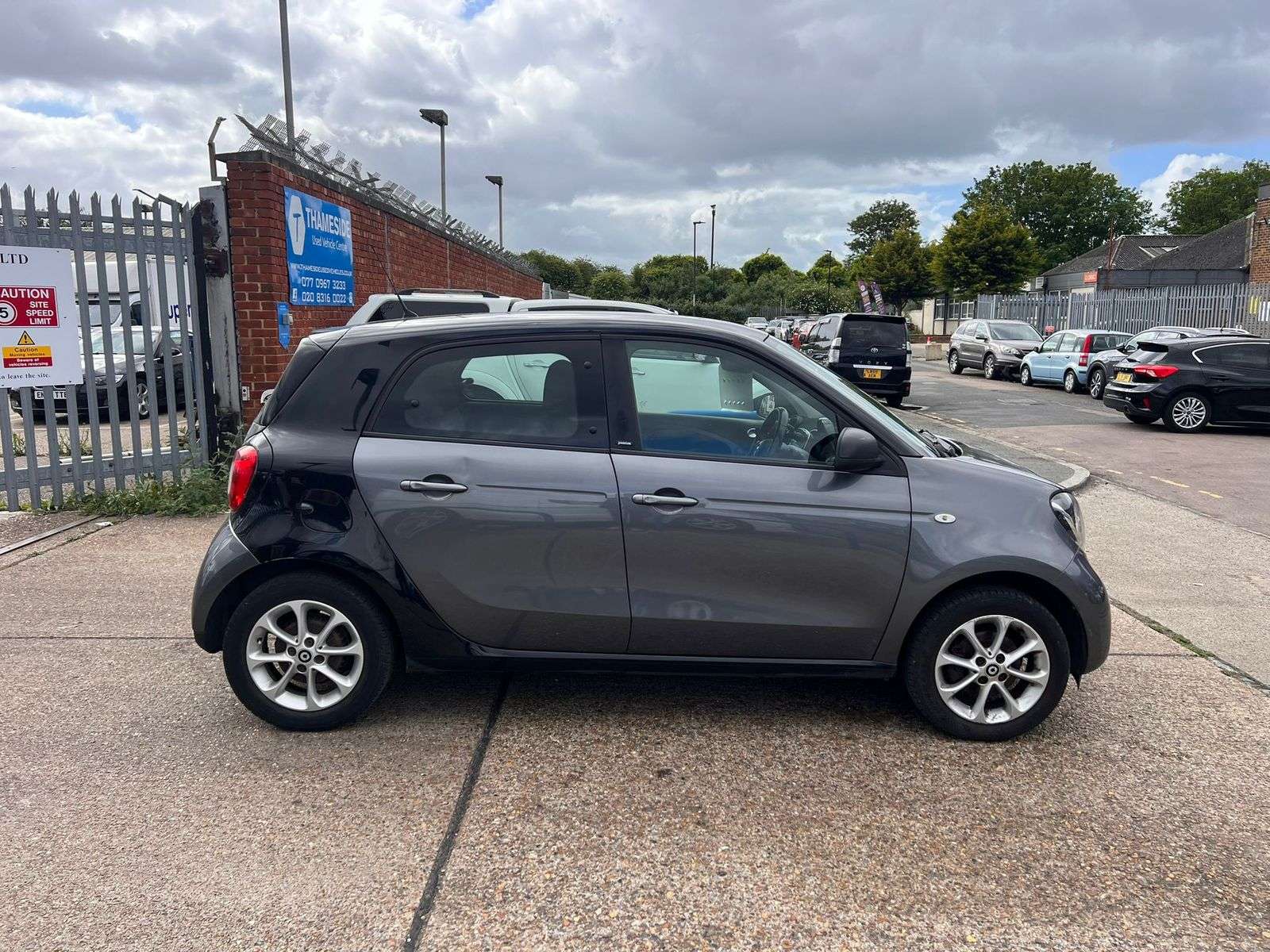 2018 SMART FORFOUR 2018 SMART FORFOUR