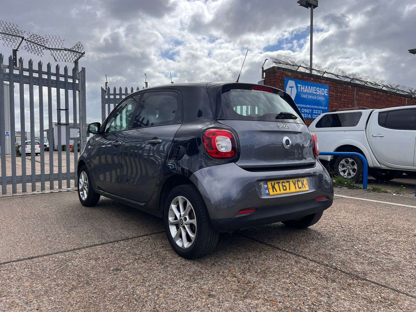 A 2018 SMART FORFOUR 1.0 Passion Hatchback 5dr Petrol Manual Euro 6 (s/s) (71 ps) A 2018 SMART FORFOUR 1.0 Passion Hatchback 5dr Petrol Manual Euro 6 (s/s) (71 ps)