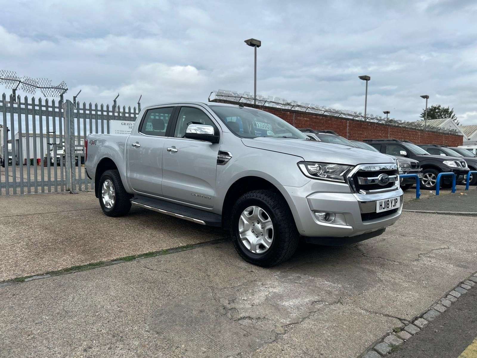 A 2018 FORD RANGER 3.2 TDCi Limited 1 Pickup Double Cab 4dr Diesel Manual 4WD Euro 5 (s/s) (200 ps) A 2018 FORD RANGER 3.2 TDCi Limited 1 Pickup Double Cab 4dr Diesel Manual 4WD Euro 5 (s/s) (200 ps)