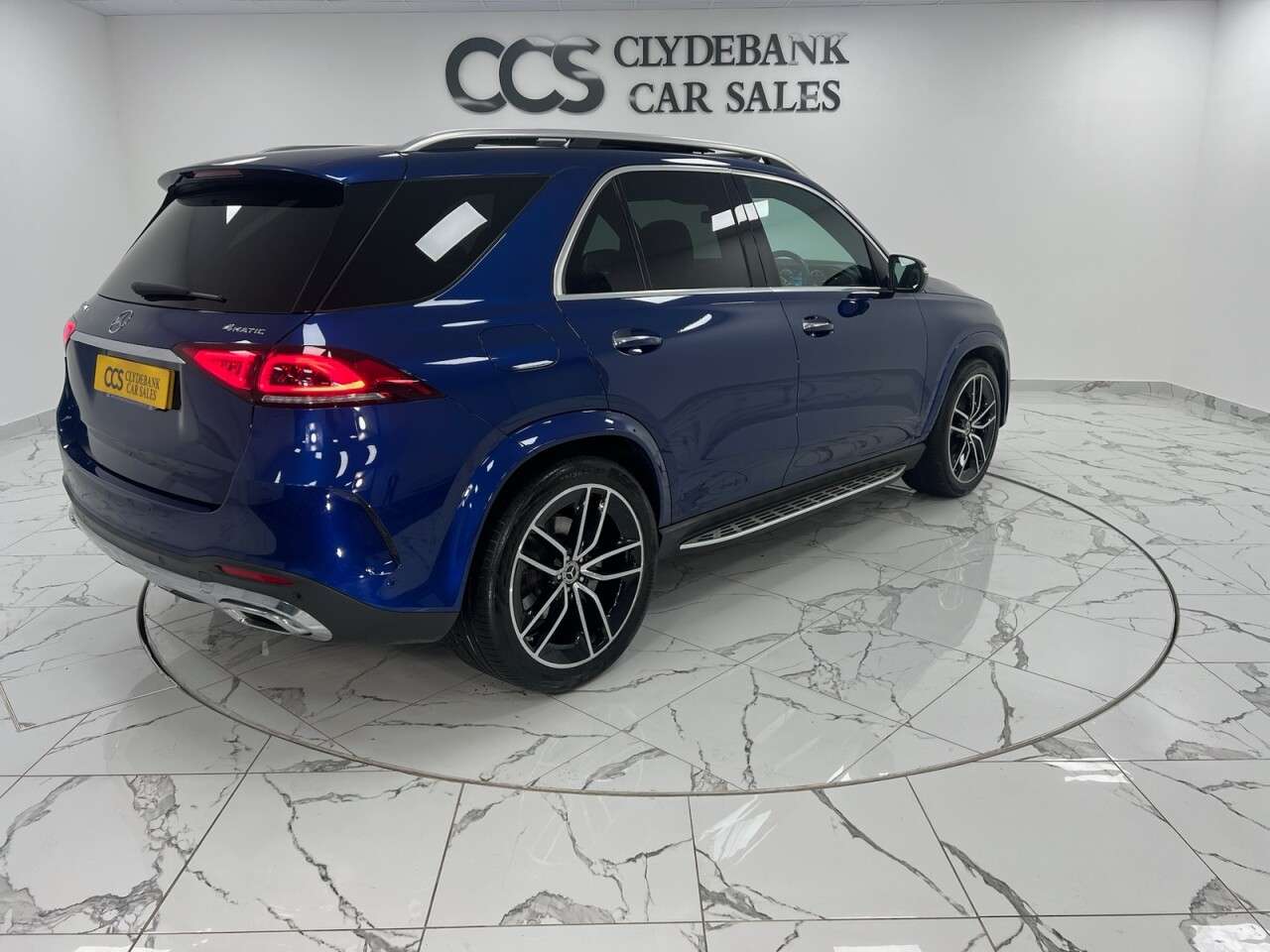 A 2021 MERCEDES-BENZ GLE-CLASS 2.9 GLE 400 D 4MATIC AMG LINE PREMIUM PLUS 5d 326 BHP Full Service History, A 2021 MERCEDES-BENZ GLE-CLASS 2.9 GLE 400 D 4MATIC AMG LINE PREMIUM PLUS 5d 326 BHP Full Service History,