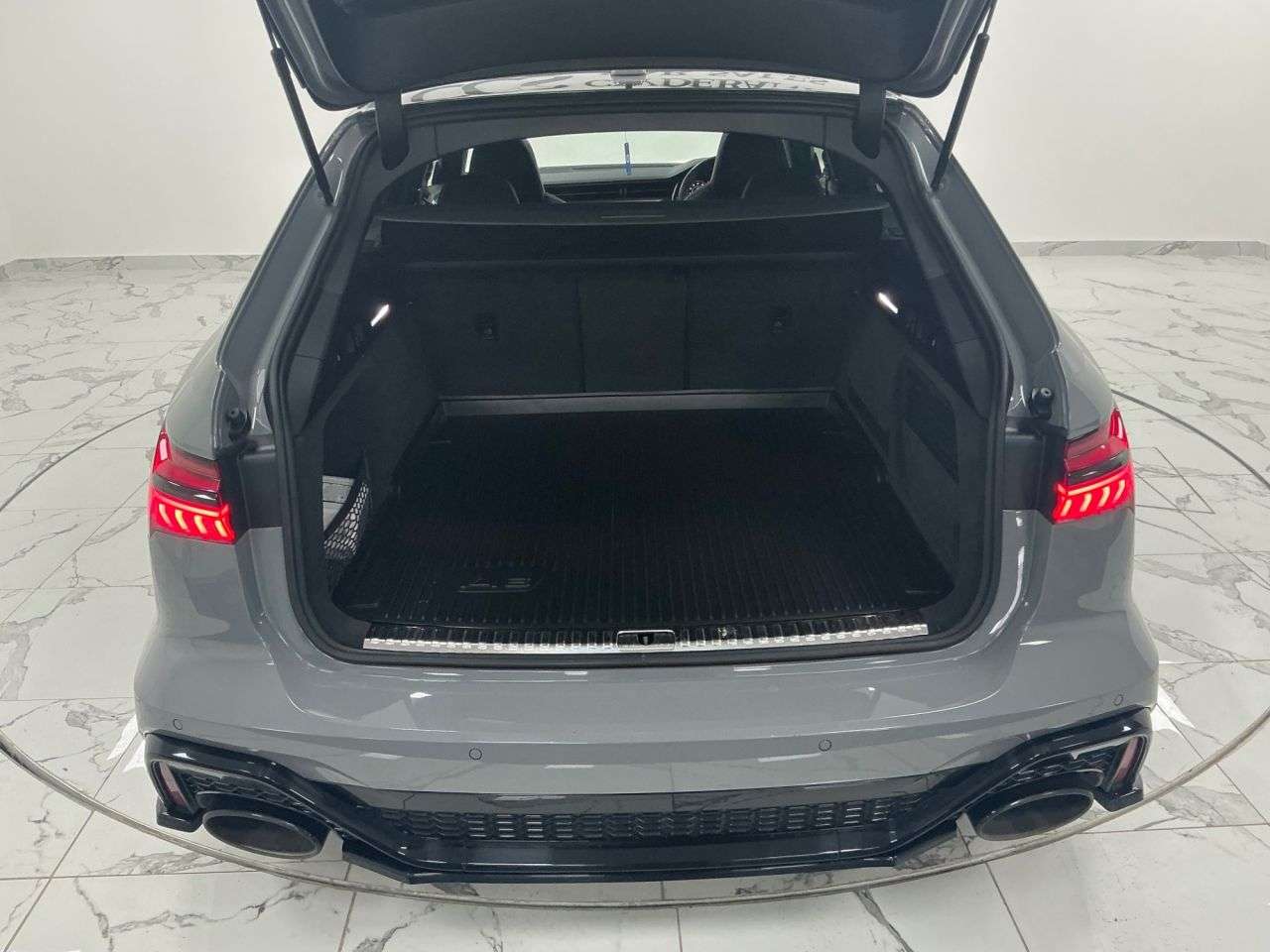 2020 AUDI RS6 AVANT 2020 AUDI RS6 AVANT