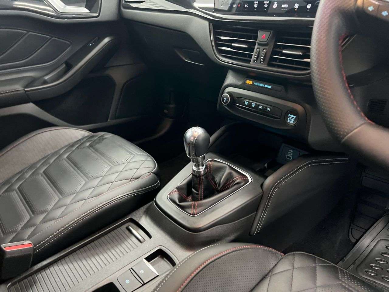 2022 FORD FOCUS 2022 FORD FOCUS