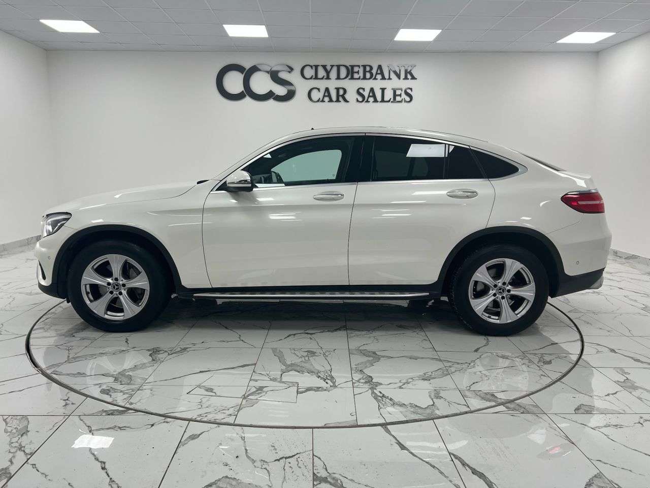 null MERCEDES-BENZ GLC null MERCEDES-BENZ GLC