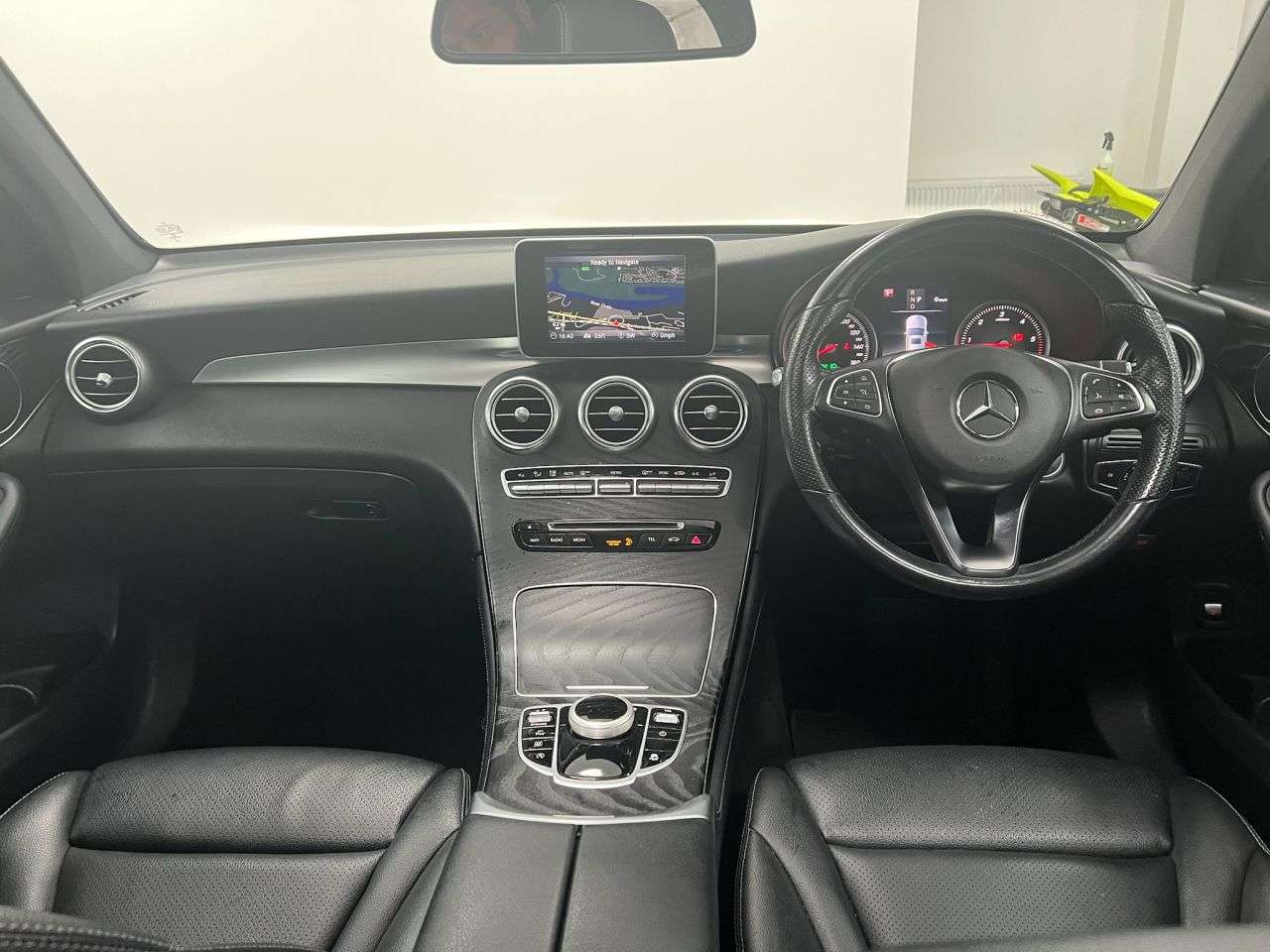 null MERCEDES-BENZ GLC null MERCEDES-BENZ GLC