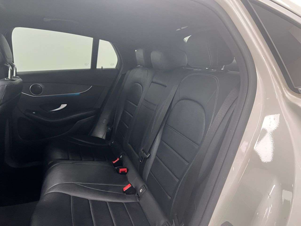 null MERCEDES-BENZ GLC null MERCEDES-BENZ GLC