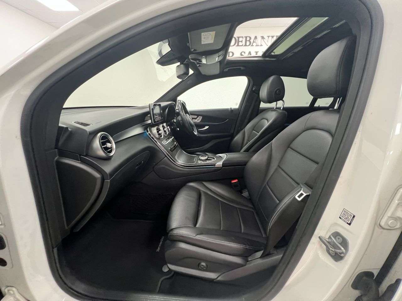 null MERCEDES-BENZ GLC null MERCEDES-BENZ GLC