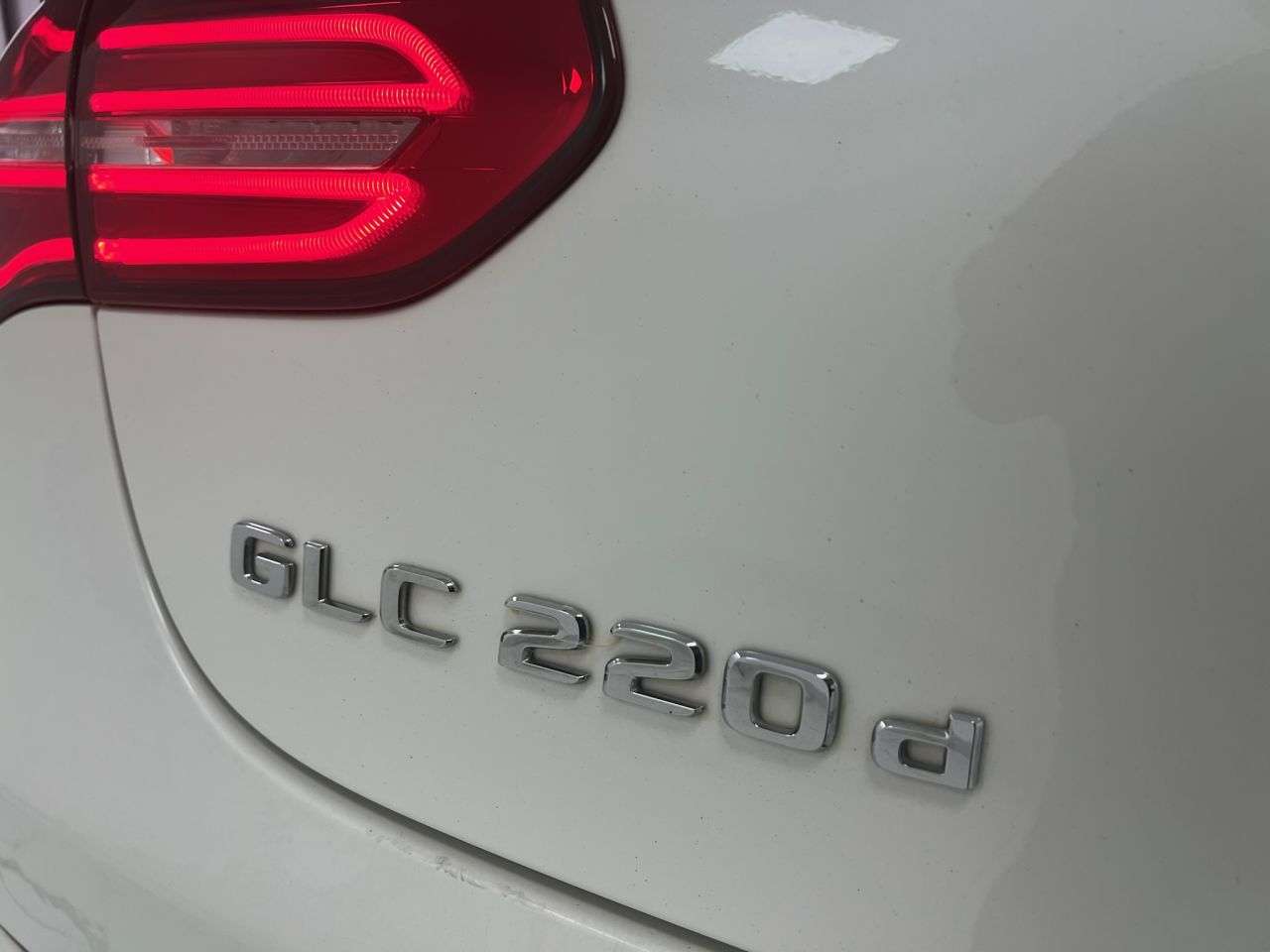 null MERCEDES-BENZ GLC null MERCEDES-BENZ GLC