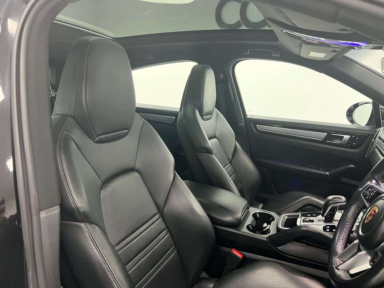 2019 PORSCHE CAYENNE 2019 PORSCHE CAYENNE