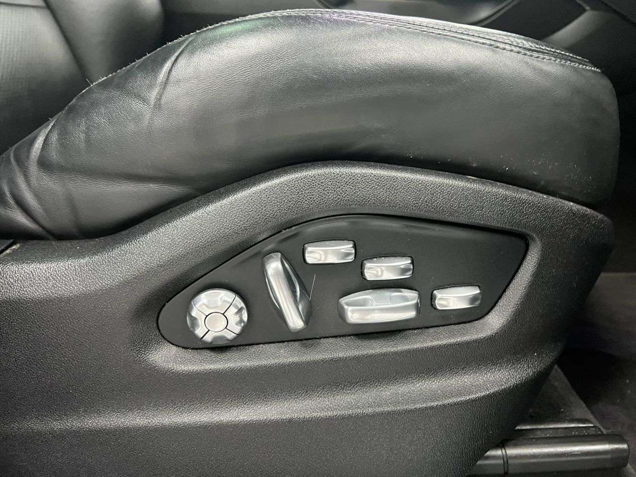 2019 PORSCHE CAYENNE 2019 PORSCHE CAYENNE