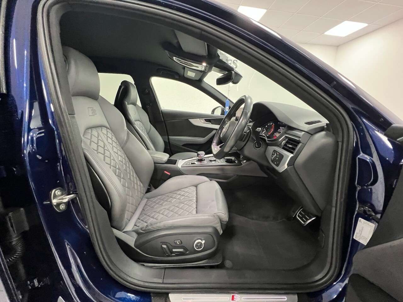 2017 AUDI S4 AVANT 2017 AUDI S4 AVANT