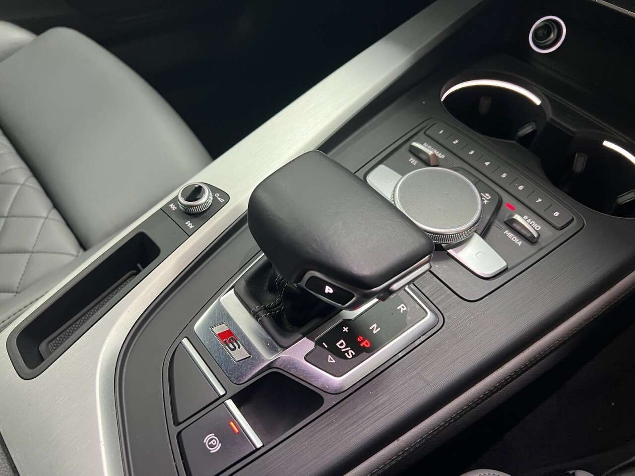 2017 AUDI S4 AVANT 2017 AUDI S4 AVANT