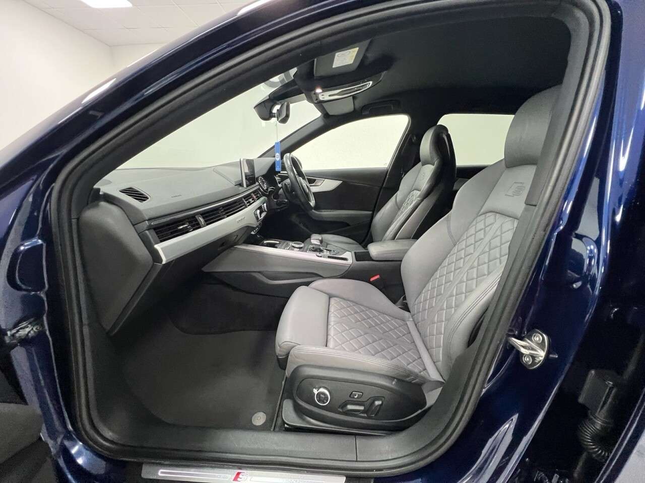 2017 AUDI S4 AVANT 2017 AUDI S4 AVANT