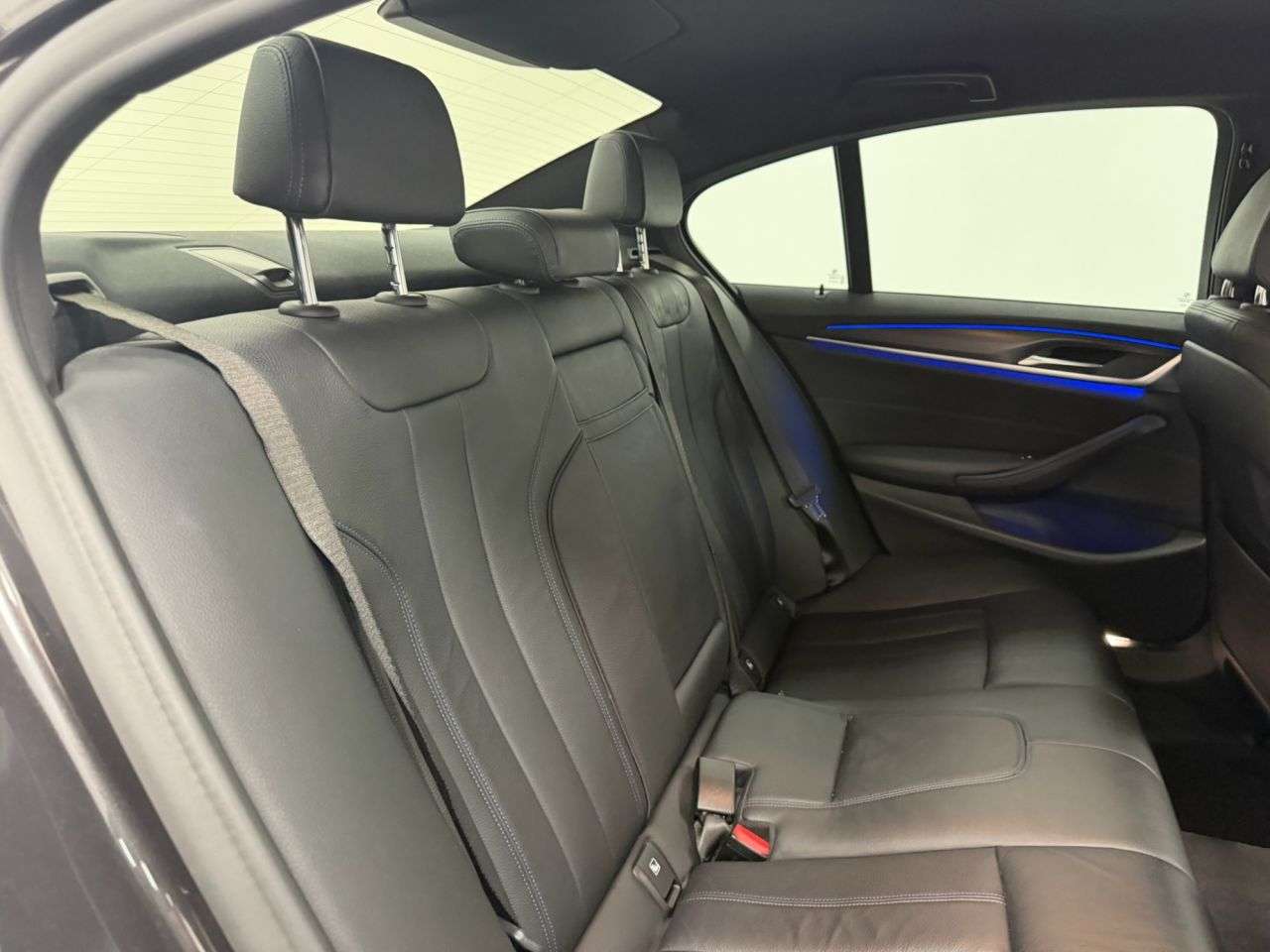 2021 BMW 5 SERIES 2021 BMW 5 SERIES