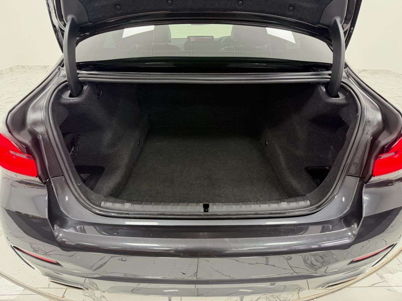 2021 BMW 5 SERIES 2021 BMW 5 SERIES