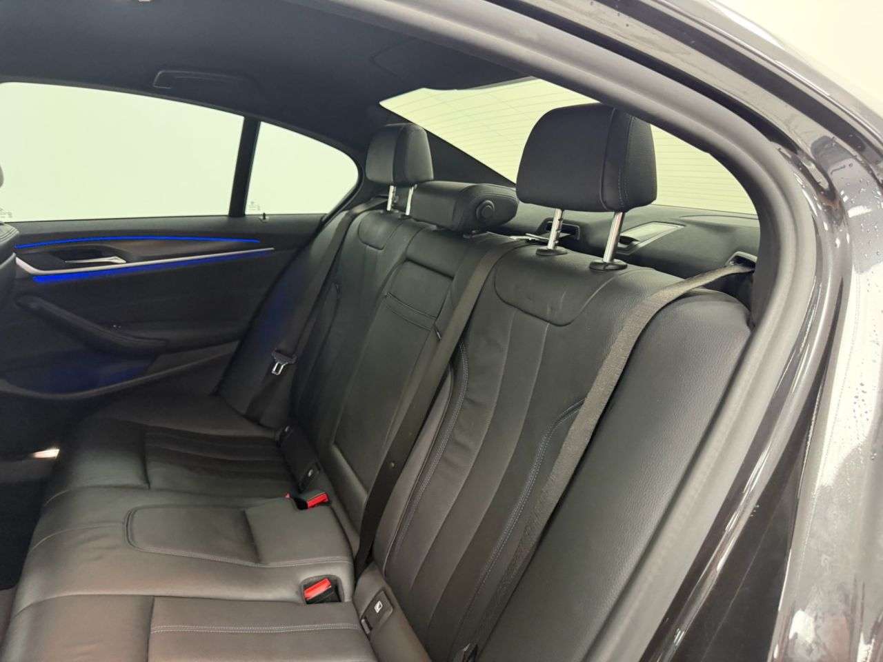 2021 BMW 5 SERIES 2021 BMW 5 SERIES