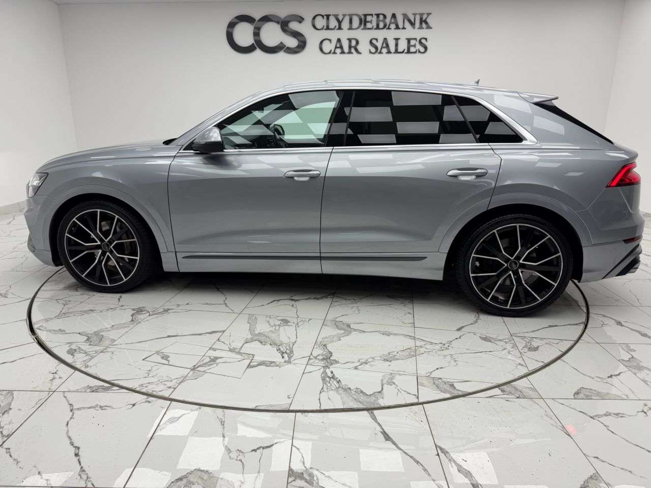 2018 AUDI Q8 2018 AUDI Q8