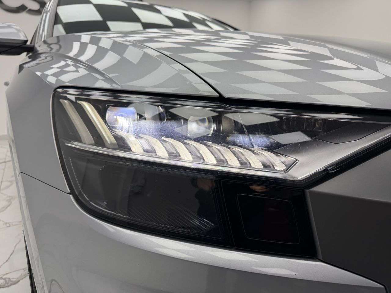 2018 AUDI Q8 2018 AUDI Q8