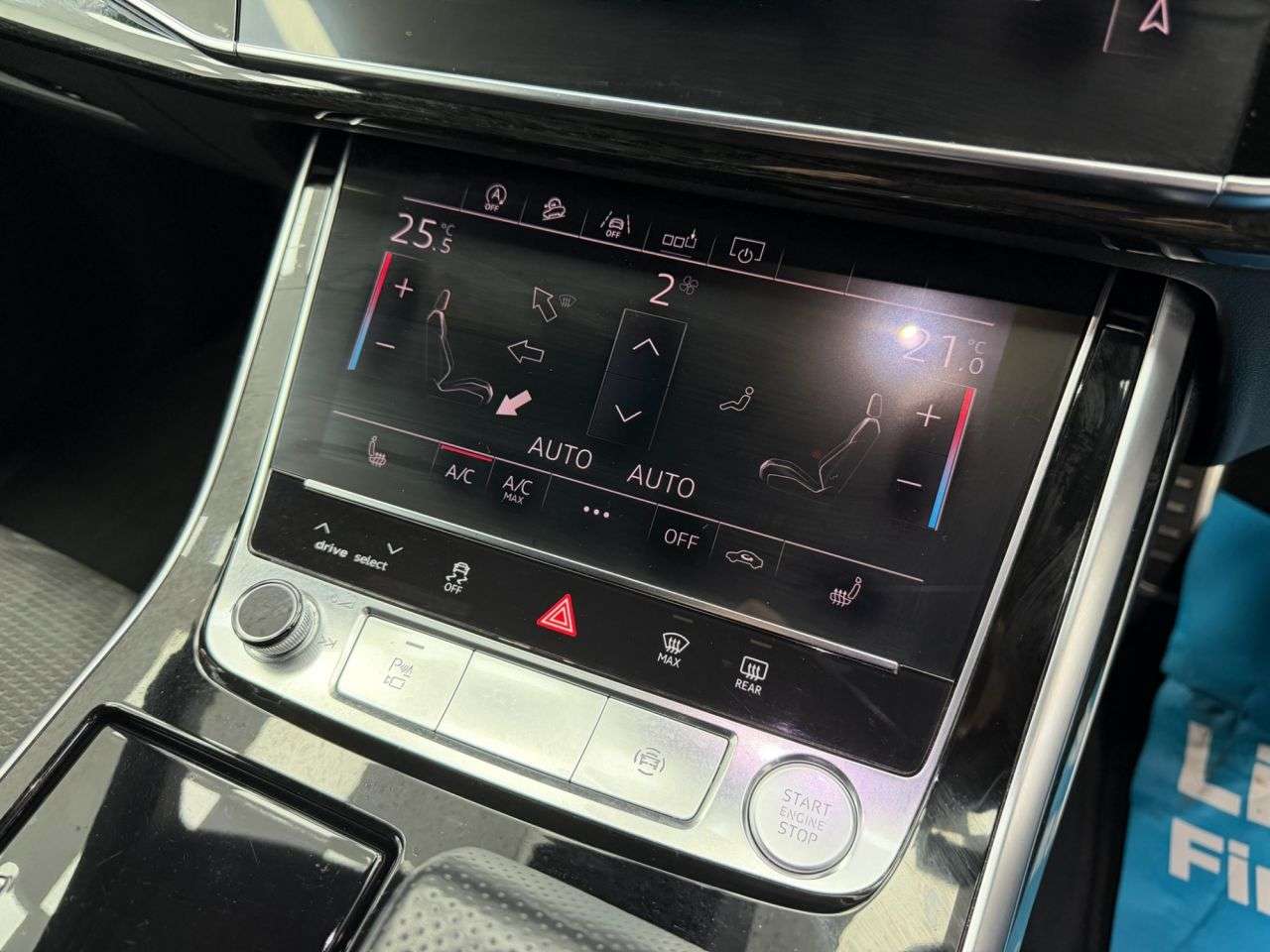 2018 AUDI Q8 2018 AUDI Q8