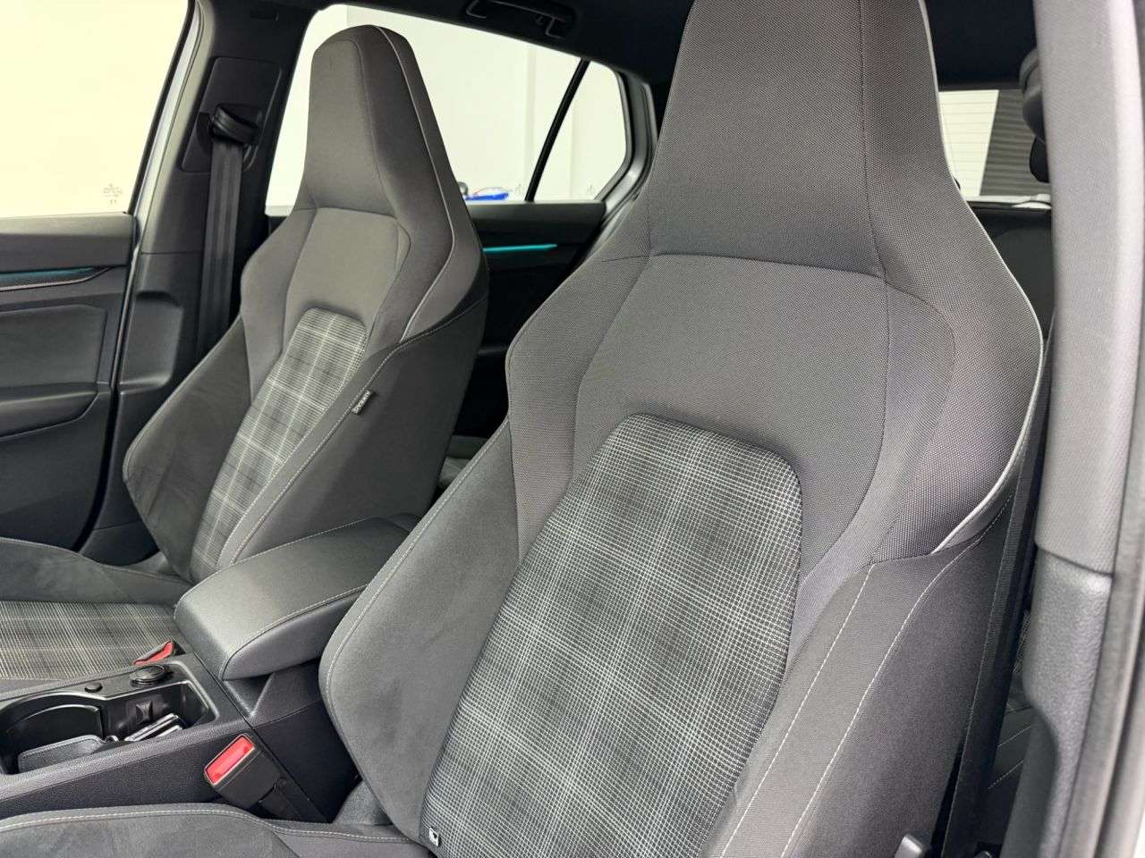 2024 VOLKSWAGEN GOLF 2024 VOLKSWAGEN GOLF