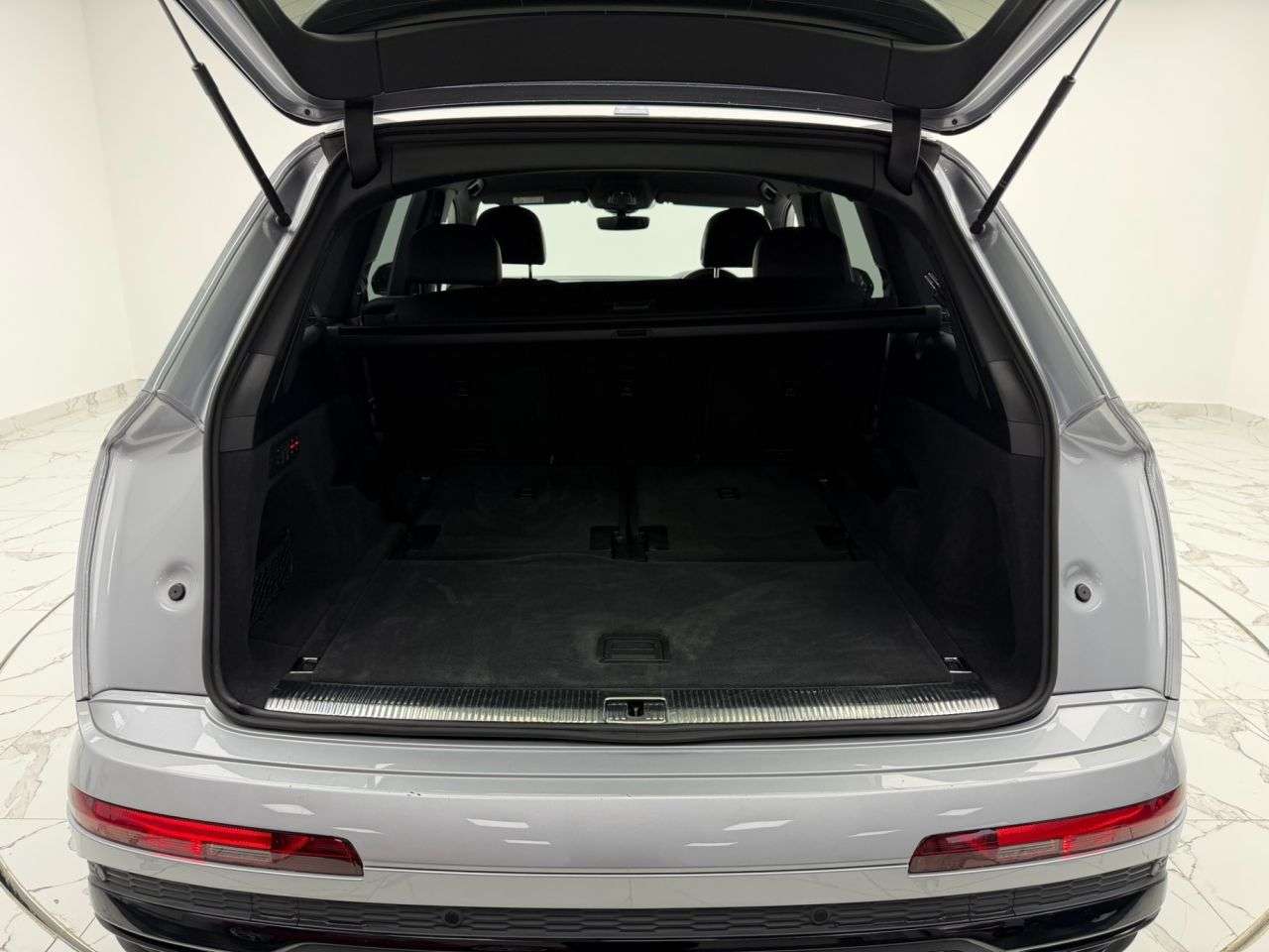 2021 AUDI Q7 2021 AUDI Q7