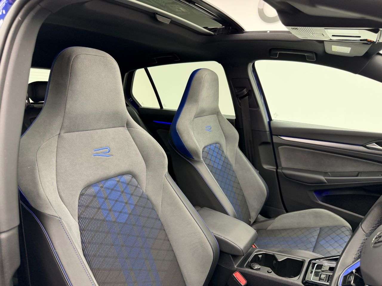 2025 VOLKSWAGEN GOLF 2025 VOLKSWAGEN GOLF