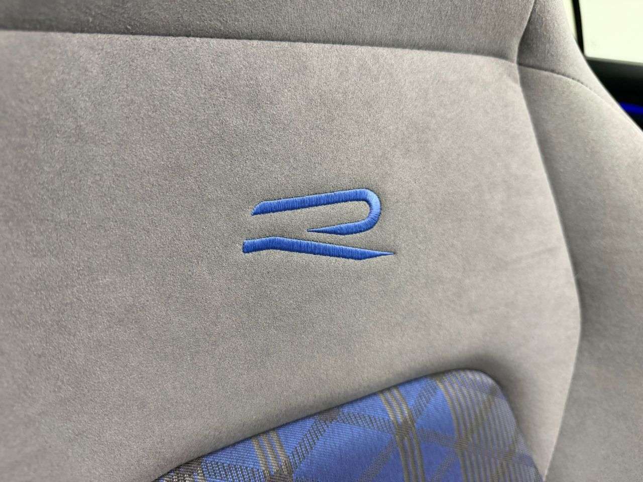 2025 VOLKSWAGEN GOLF 2025 VOLKSWAGEN GOLF