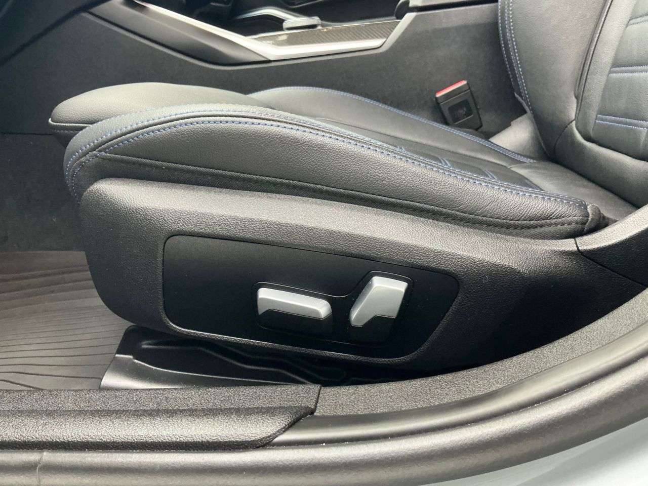 null BMW 3 SERIES null BMW 3 SERIES