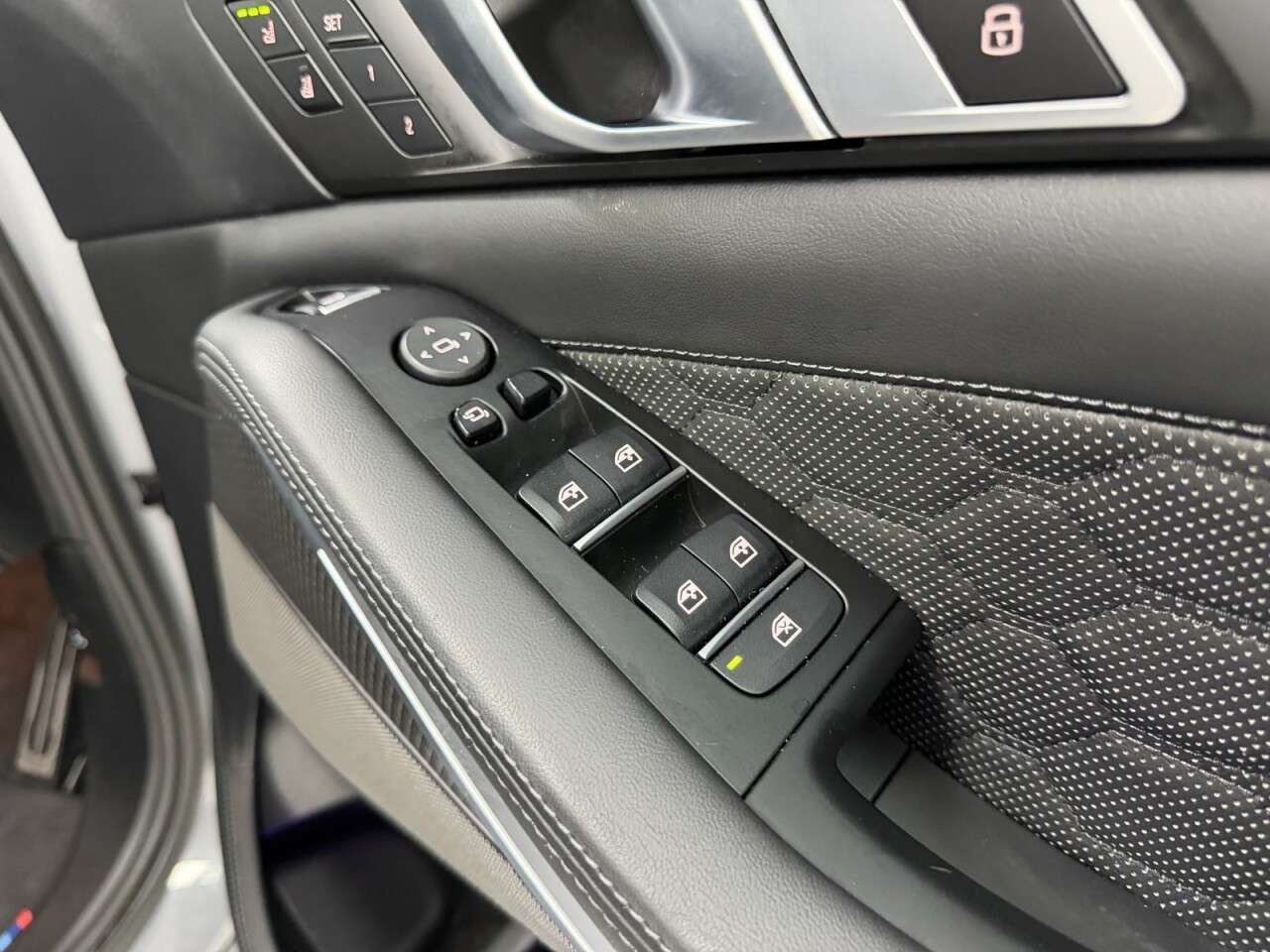 2022 BMW X5 M 2022 BMW X5 M