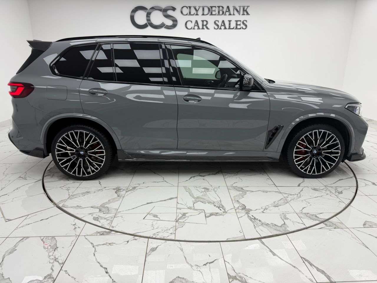 2022 BMW X5 M 2022 BMW X5 M