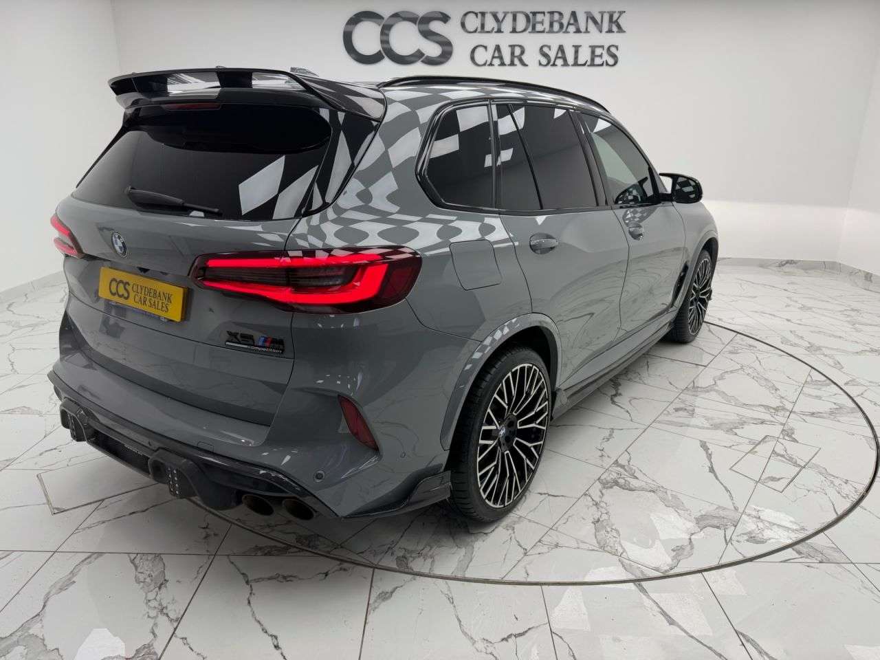 2022 BMW X5 M 2022 BMW X5 M