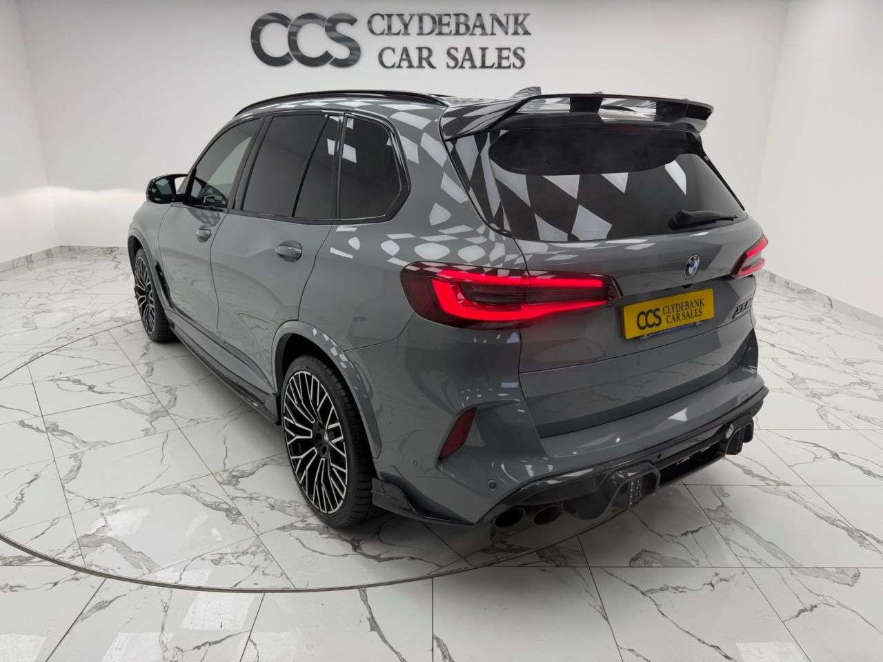 2022 BMW X5 M 2022 BMW X5 M