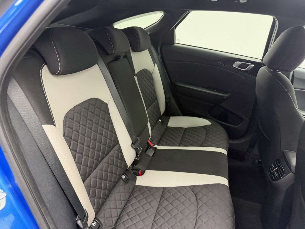 2019 KIA PROCEED 2019 KIA PROCEED