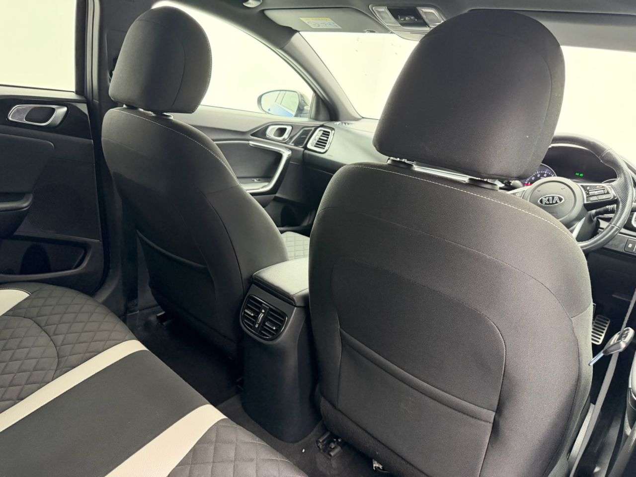 2019 KIA PROCEED 2019 KIA PROCEED