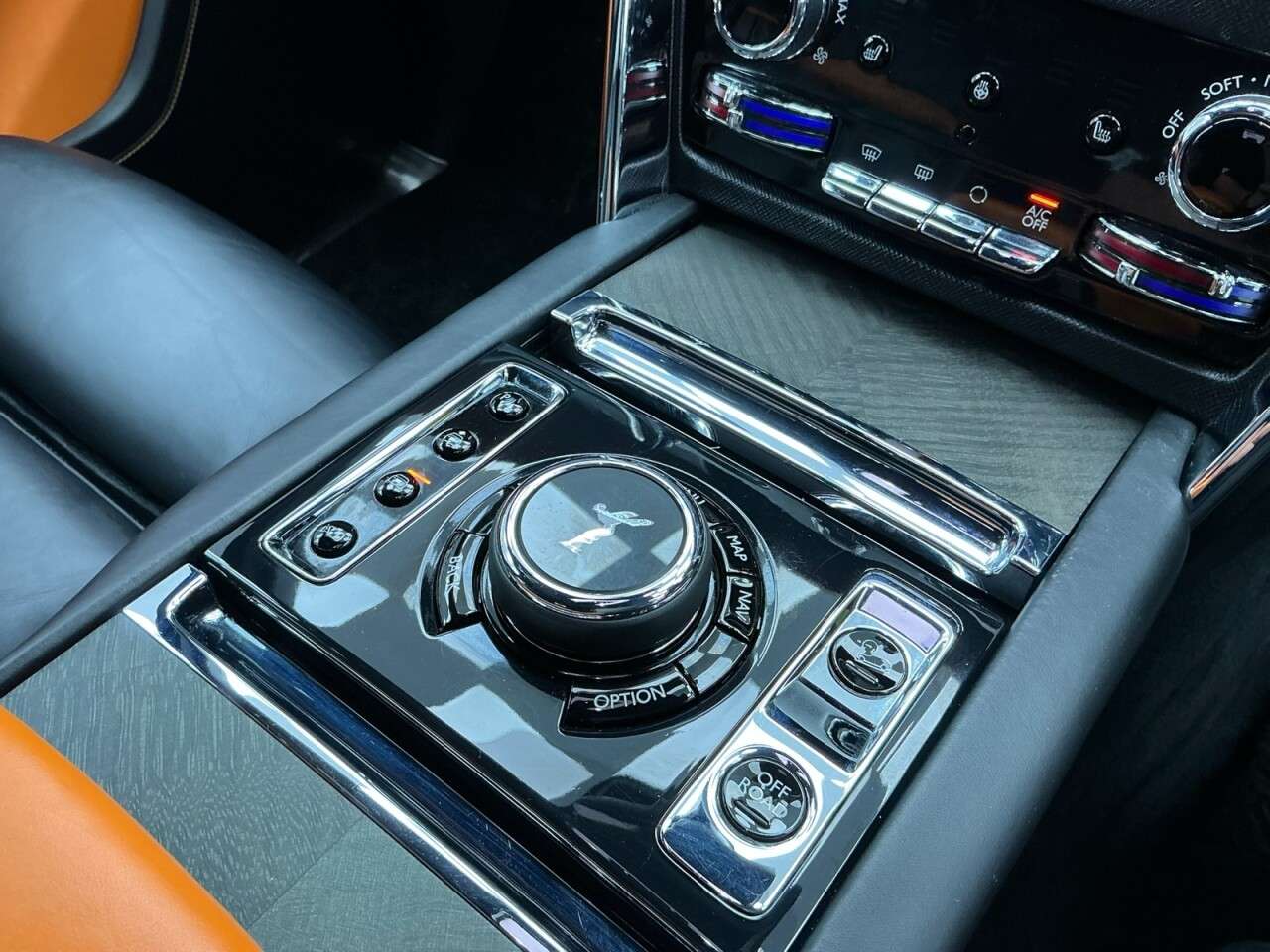 2023 ROLLS-ROYCE CULLINAN 2023 ROLLS-ROYCE CULLINAN