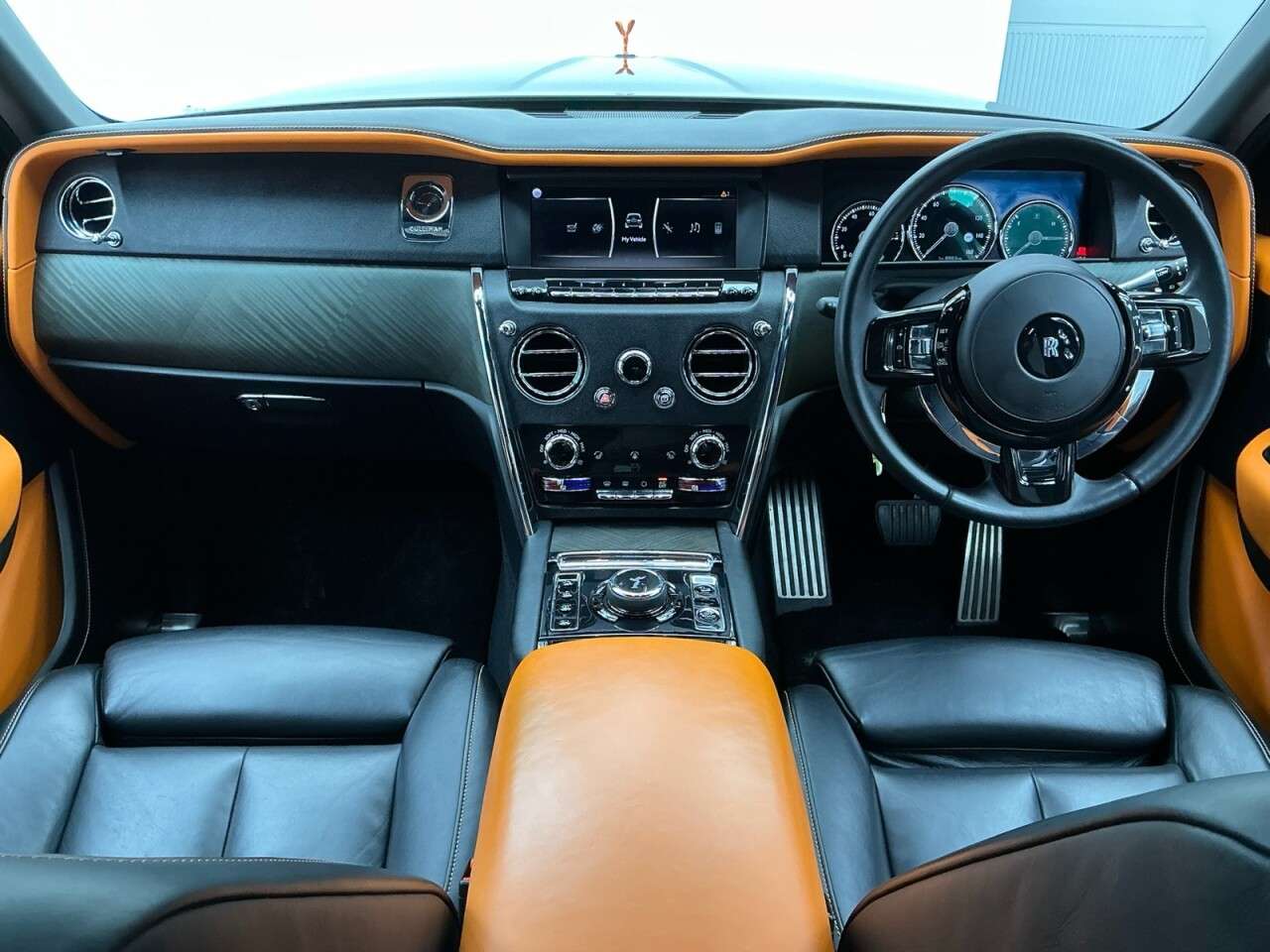 2023 ROLLS-ROYCE CULLINAN 2023 ROLLS-ROYCE CULLINAN