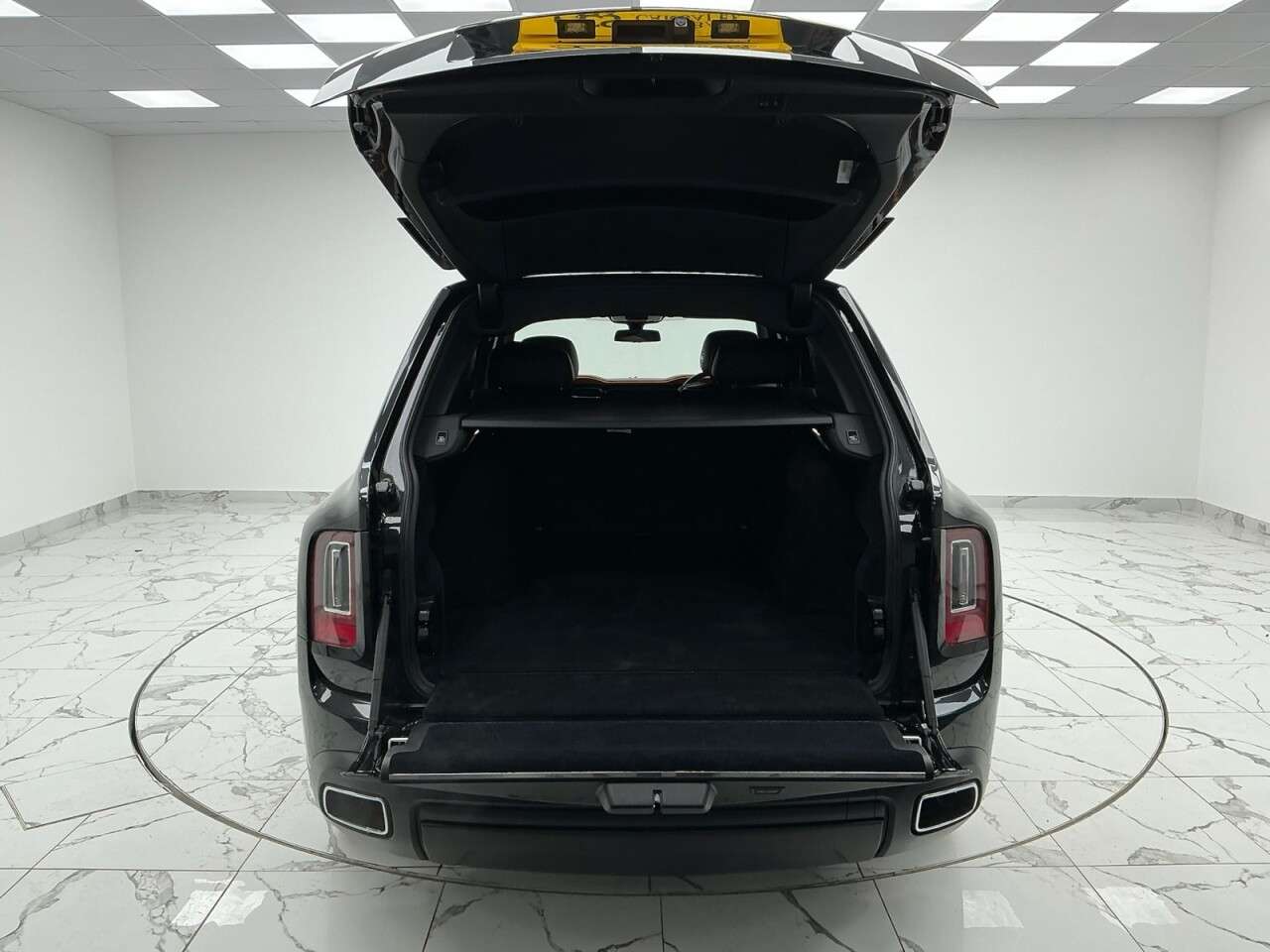 2023 ROLLS-ROYCE CULLINAN 2023 ROLLS-ROYCE CULLINAN