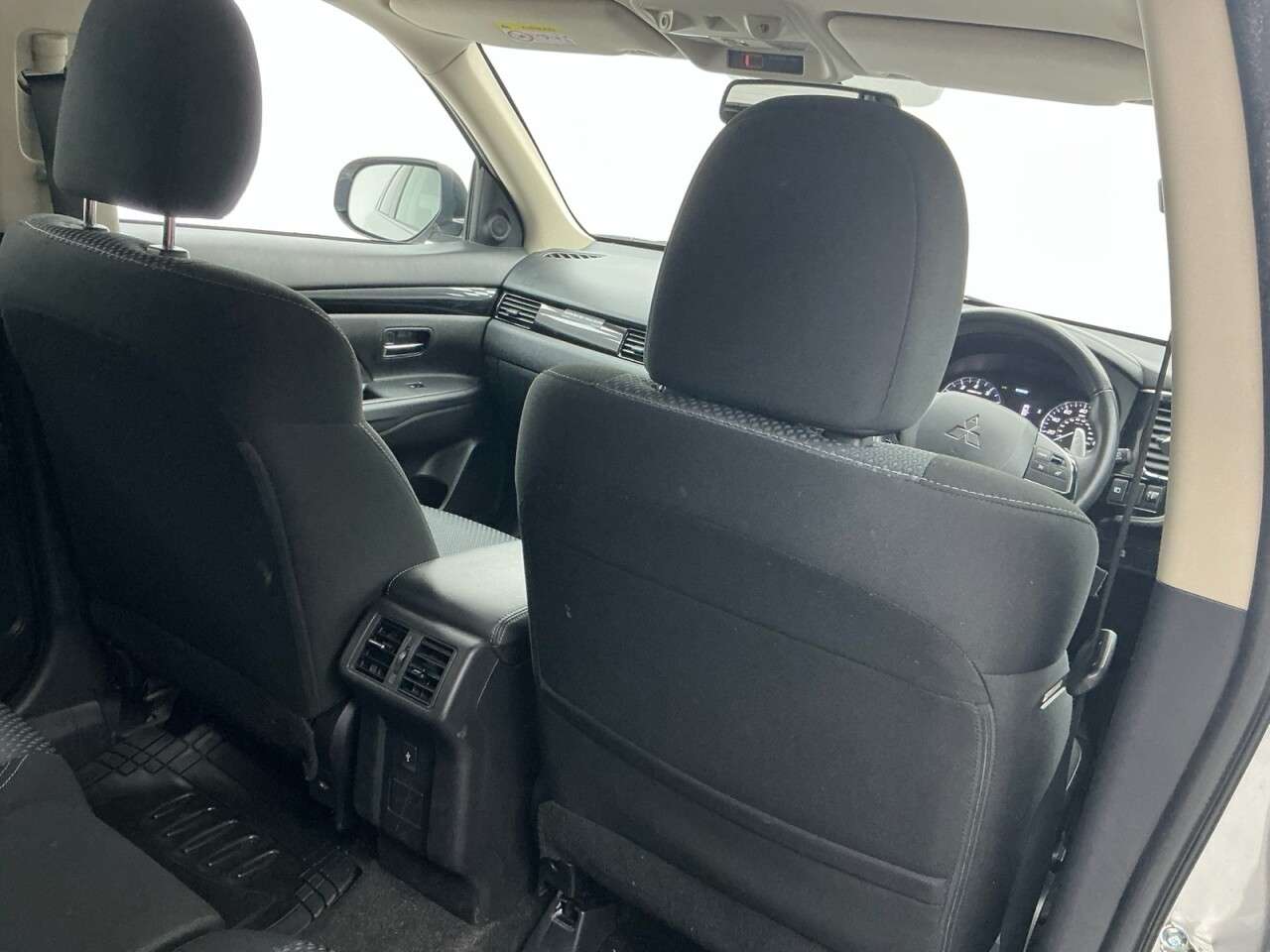 2020 MITSUBISHI OUTLANDER 2020 MITSUBISHI OUTLANDER