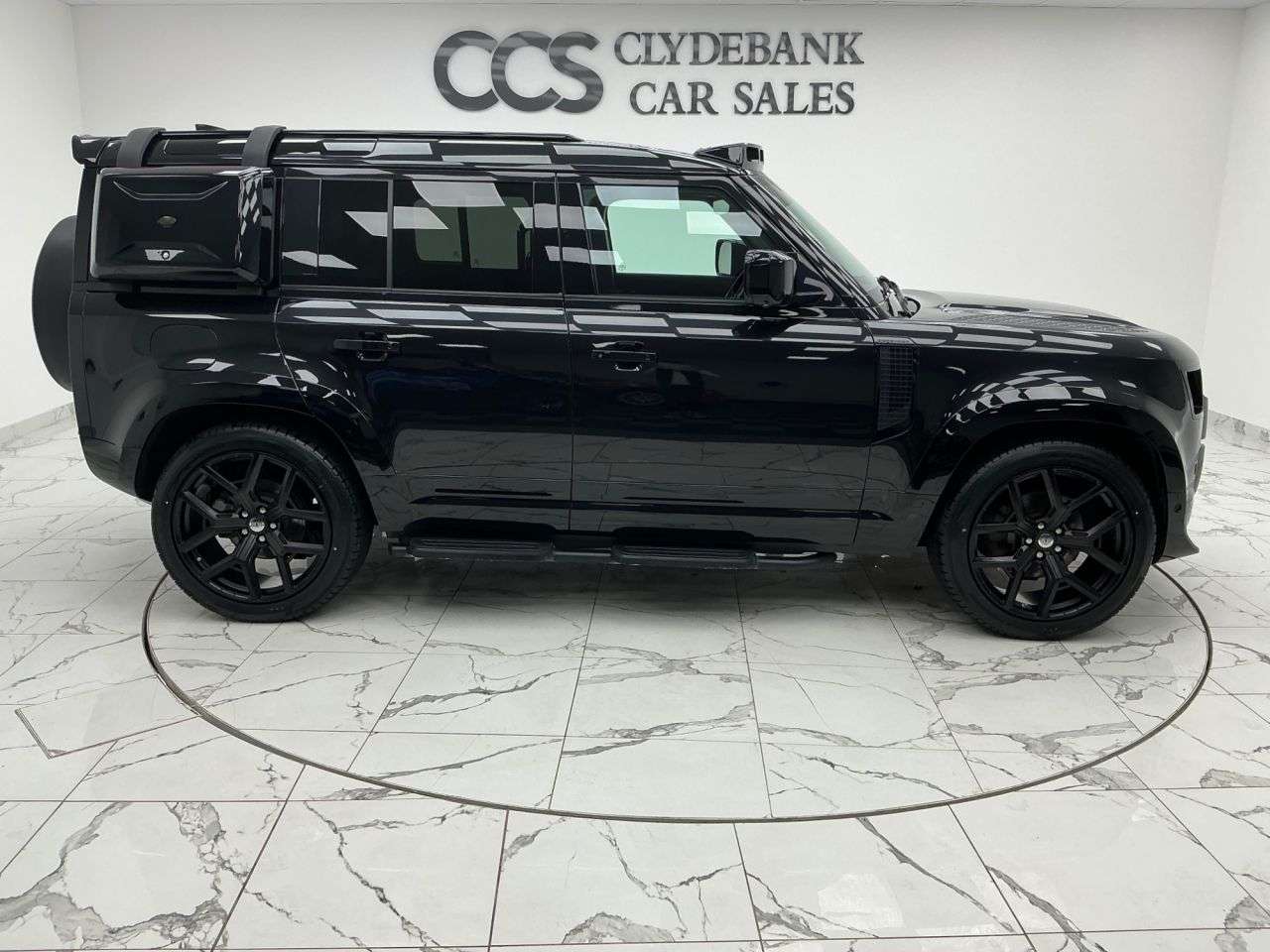 A 2022 LAND ROVER DEFENDER 3.0 D250 MHEV X-Dynamic S SUV 5dr Diesel Auto 4WD Euro 6 (s/s) (250 ps) 2 K A 2022 LAND ROVER DEFENDER 3.0 D250 MHEV X-Dynamic S SUV 5dr Diesel Auto 4WD Euro 6 (s/s) (250 ps) 2 K