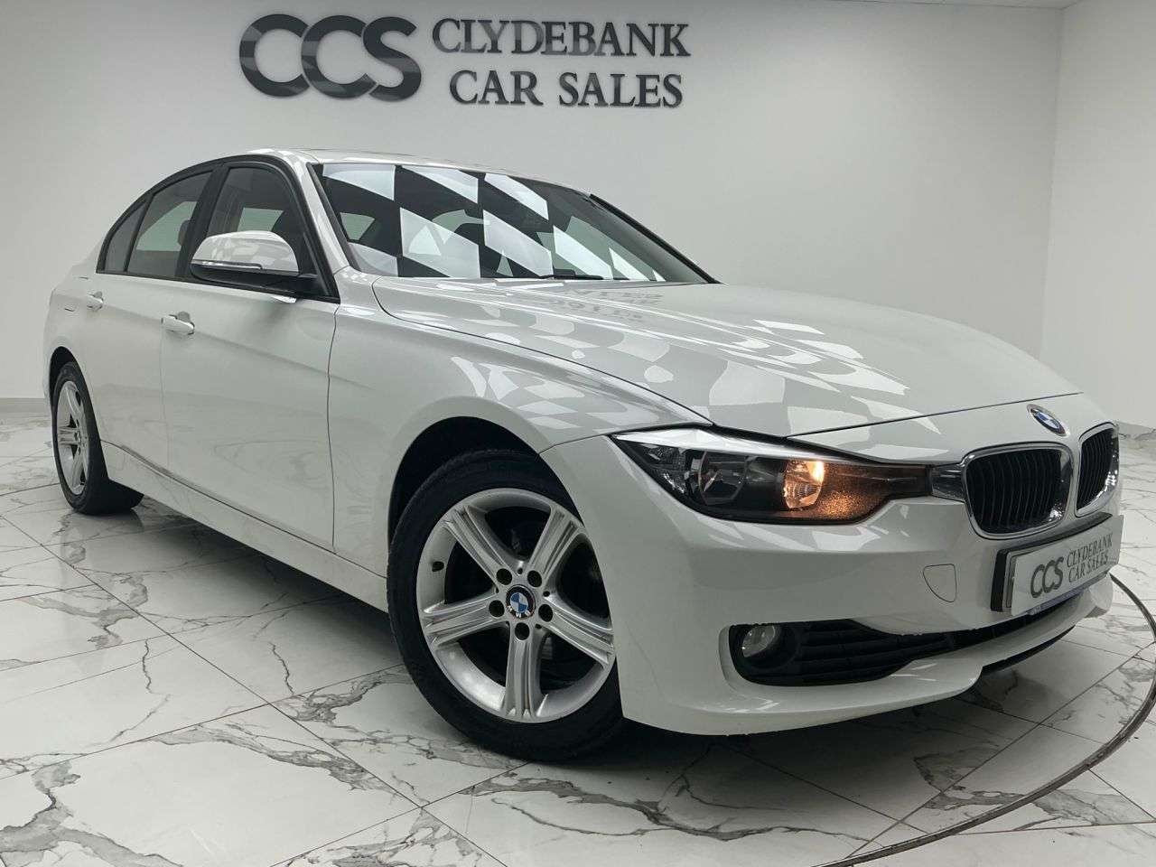 A 2013 BMW 3 SERIES 2.0 316d SE Saloon 4dr Diesel Manual Euro 5 (s/s) (116 ps) A 2013 BMW 3 SERIES 2.0 316d SE Saloon 4dr Diesel Manual Euro 5 (s/s) (116 ps)