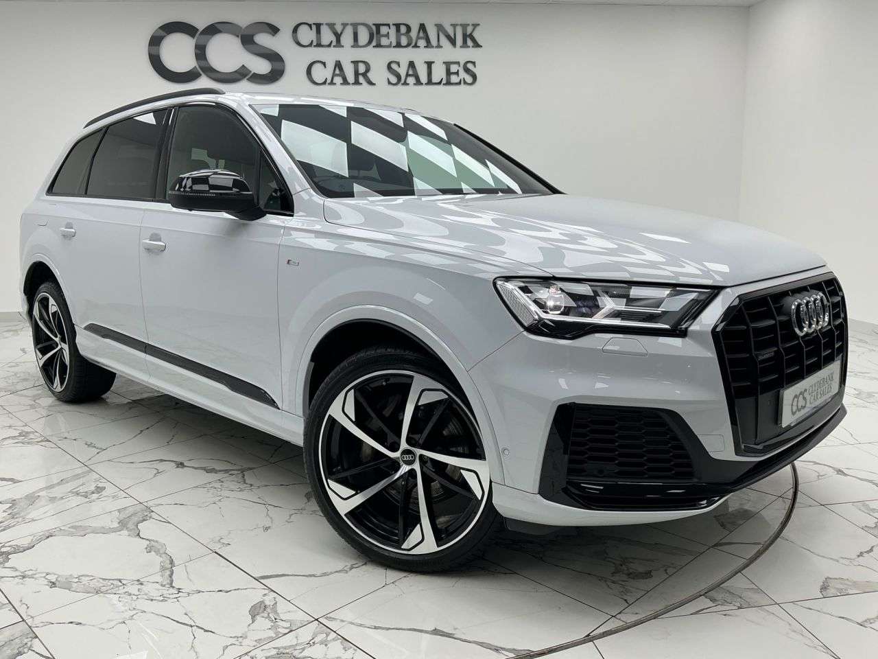 A 2022 AUDI Q7 3.0 TFSI V6 55 Black Edition SUV 5dr Petrol Tiptronic quattro Euro 6 (s/s) A 2022 AUDI Q7 3.0 TFSI V6 55 Black Edition SUV 5dr Petrol Tiptronic quattro Euro 6 (s/s)